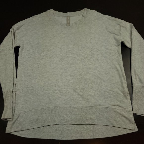 Athleta Tops - Athleta Womens M Sweater Beige Balance Pullover Split Hem‎ Thumbhole Sweatshirt
